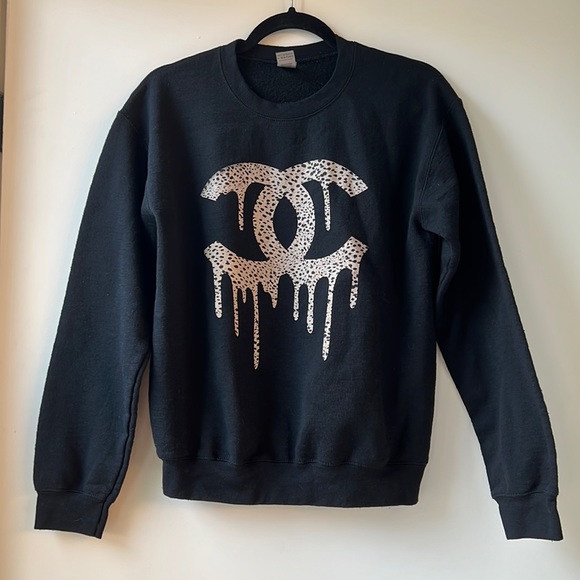 CHANEL | Tops | Cc Leopard Sweatshirt 